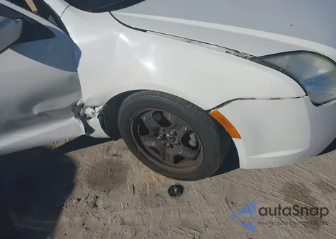 2010 Mercury Milan z USA, uszkodzony, nr VIN 3MEHMOHA4AR662278